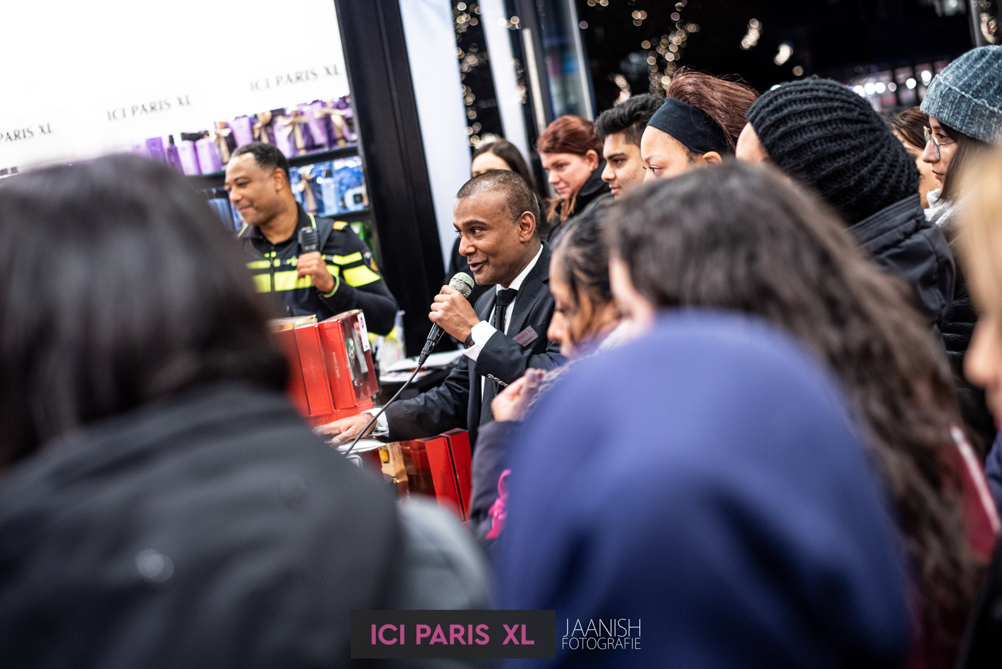 ICI Paris bedrijfsfeest evenement fotograaf in den haag 21